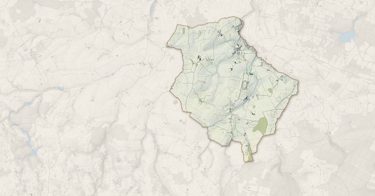Portrait cartographique de Boucé : relief, eau, forêts, bâti et voies, calculés à partir des données de l'IGN