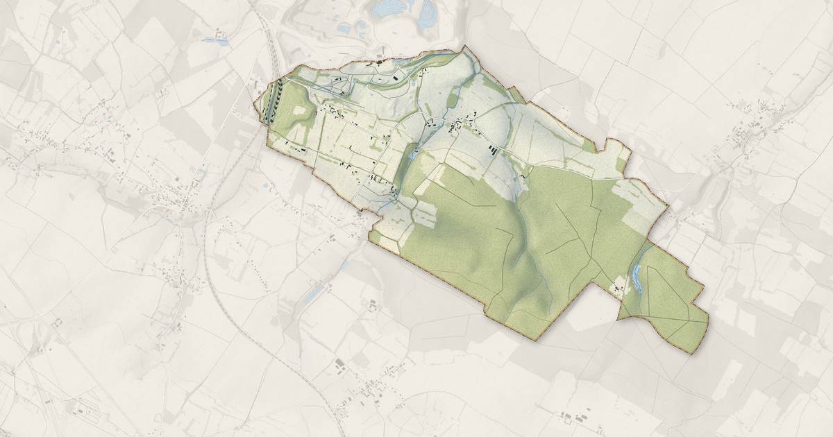 Portrait cartographique de Brieux : relief, eau, forêts, bâti et voies, calculés à partir des données de l'IGN