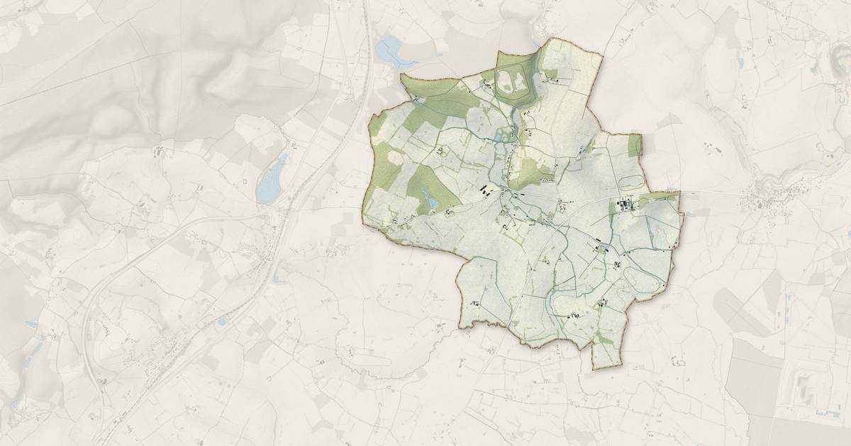 Portrait cartographique de Bursard : relief, eau, forêts, bâti et voies, calculés à partir des données de l'IGN