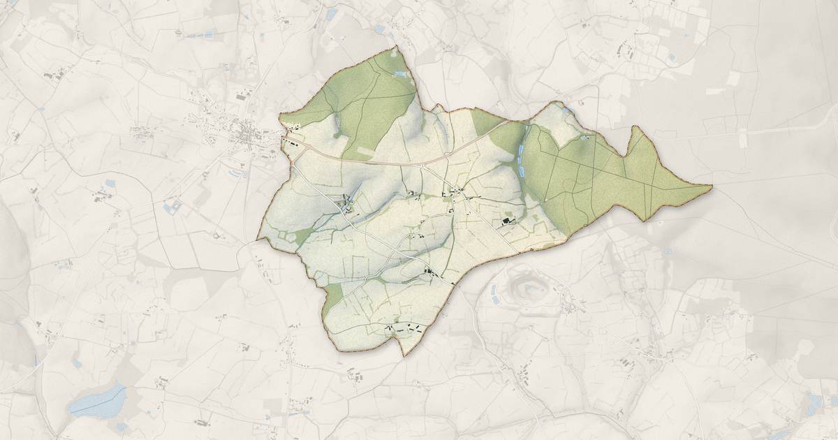 Portrait cartographique de Chahains : relief, eau, forêts, bâti et voies, calculés à partir des données de l'IGN