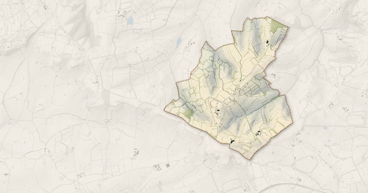 Portrait cartographique de Champ-Haut : relief, eau, forêts, bâti et voies, calculés à partir des données de l'IGN