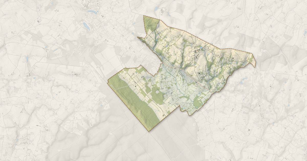 Portrait cartographique de La Coulonche : relief, eau, forêts, bâti et voies, calculés à partir des données de l'IGN