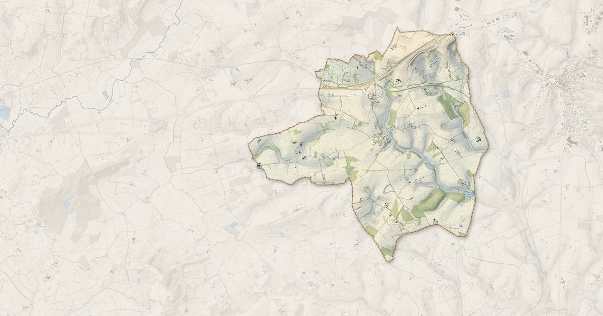 Portrait cartographique de Courgeoût : relief, eau, forêts, bâti et voies, calculés à partir des données de l'IGN