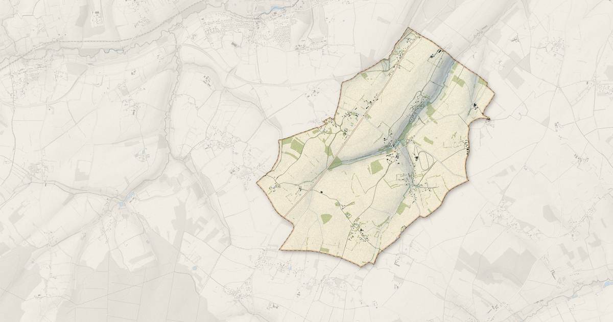 Portrait cartographique de Écorcei : relief, eau, forêts, bâti et voies, calculés à partir des données de l'IGN