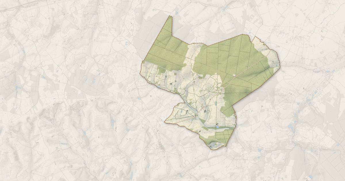 Portrait cartographique de La Ferrière-au-Doyen : relief, eau, forêts, bâti et voies, calculés à partir des données de l'IGN