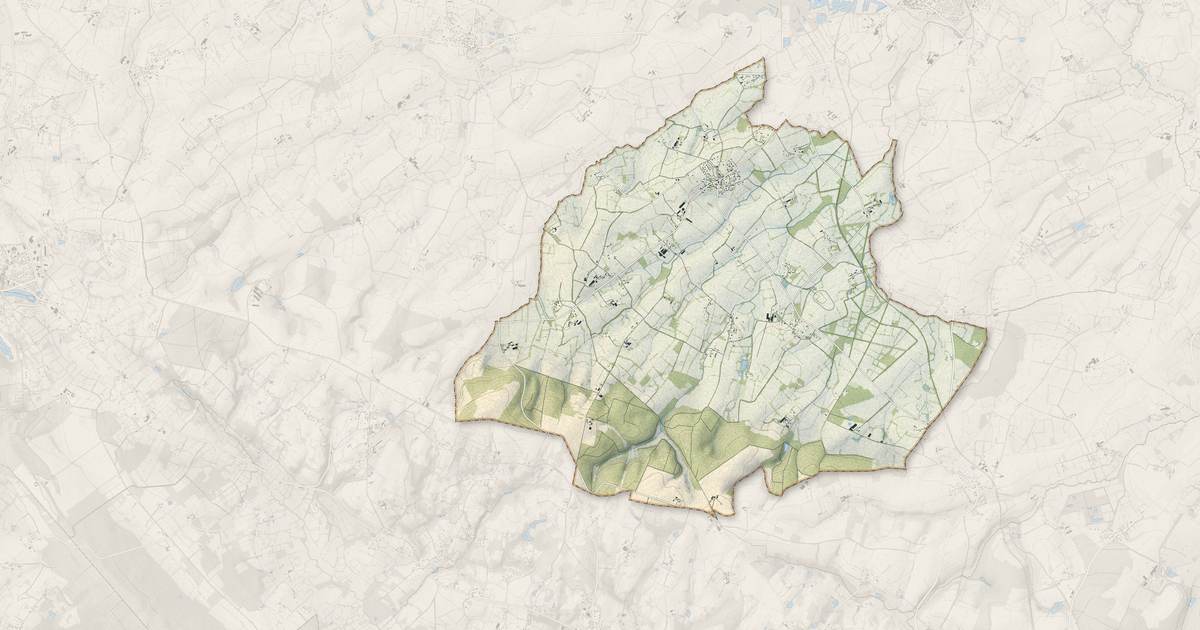 Portrait cartographique de Le Ménil-de-Briouze : relief, eau, forêts, bâti et voies, calculés à partir des données de l'IGN
