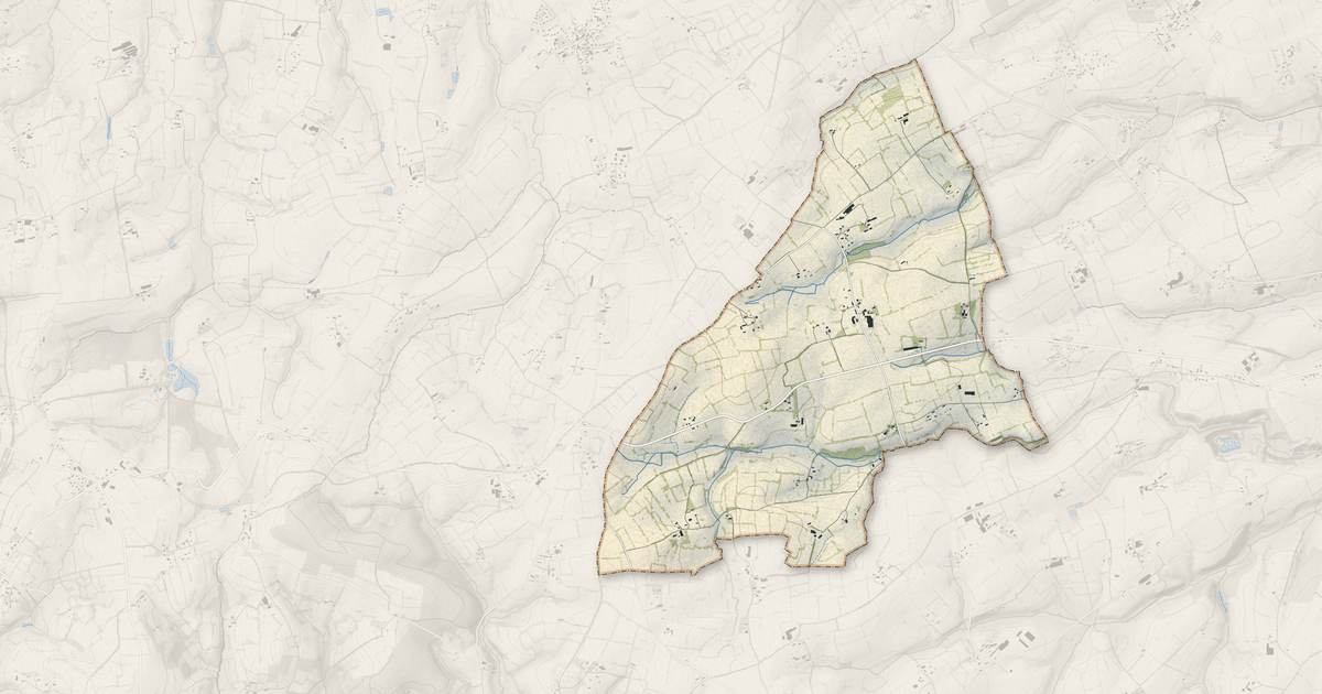 Portrait cartographique de Le Ménil-Ciboult : relief, eau, forêts, bâti et voies, calculés à partir des données de l'IGN