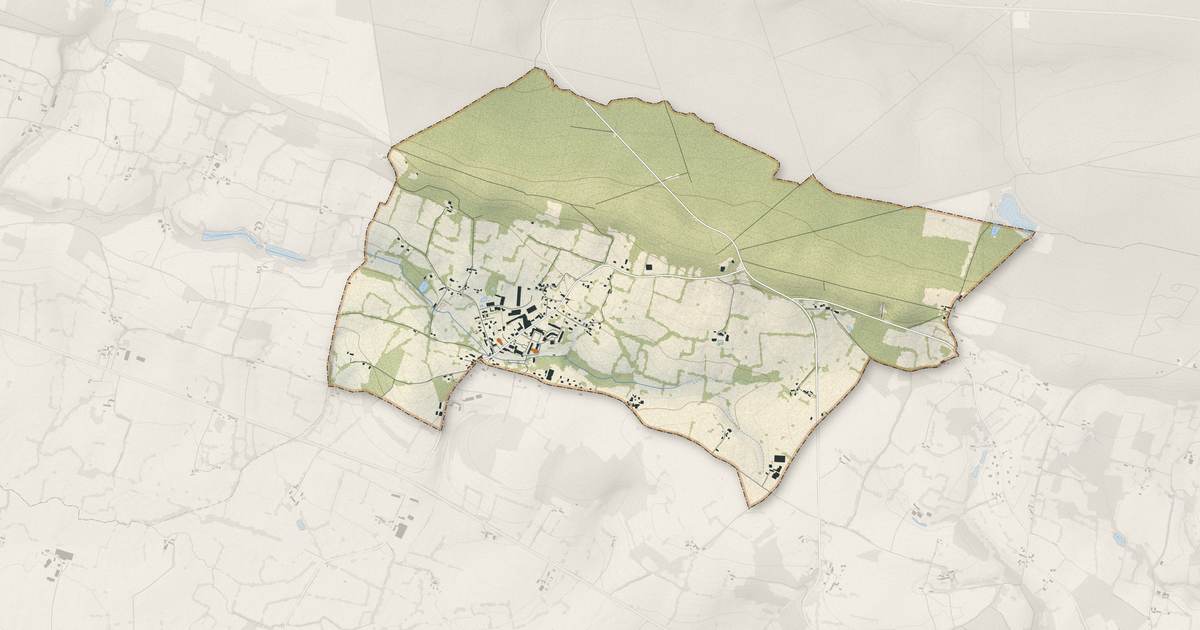 Portrait cartographique de Perrou : relief, eau, forêts, bâti et voies, calculés à partir des données de l'IGN