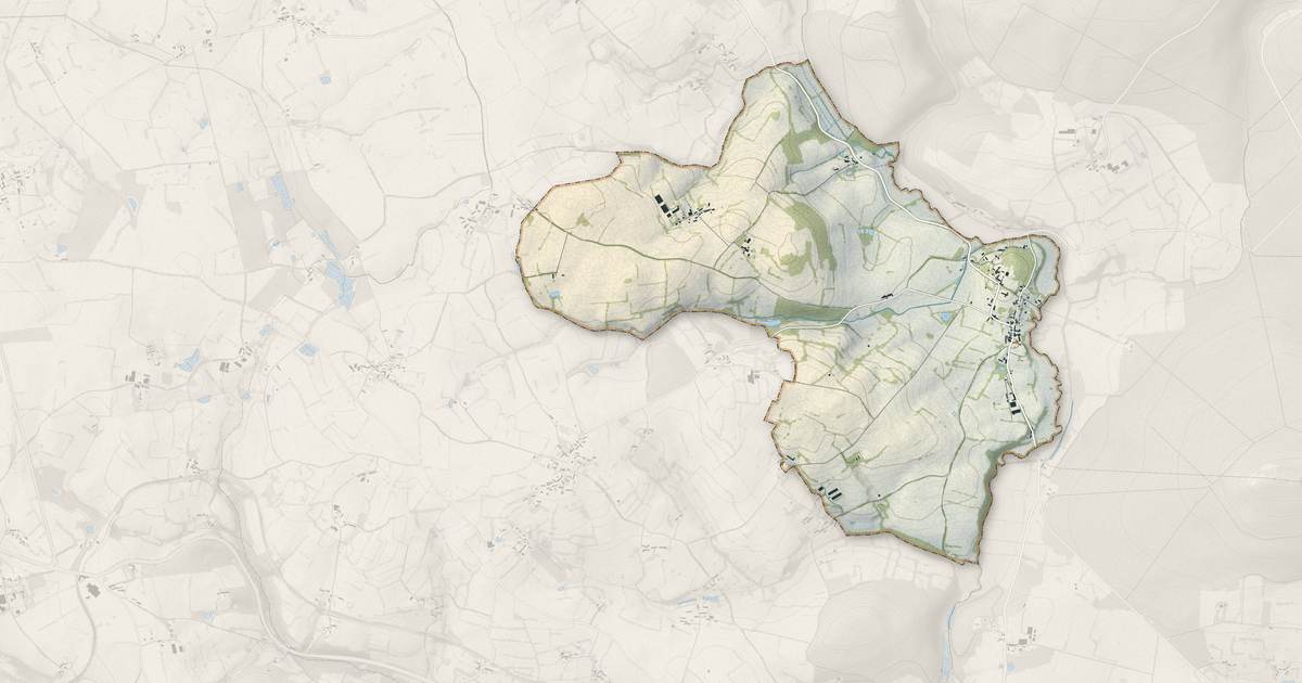 Portrait cartographique de La Roche-Mabile : relief, eau, forêts, bâti et voies, calculés à partir des données de l'IGN