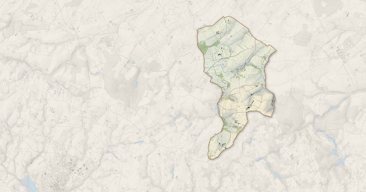 Portrait cartographique de Saint-Georges-d'Annebecq : relief, eau, forêts, bâti et voies, calculés à partir des données de l'IGN