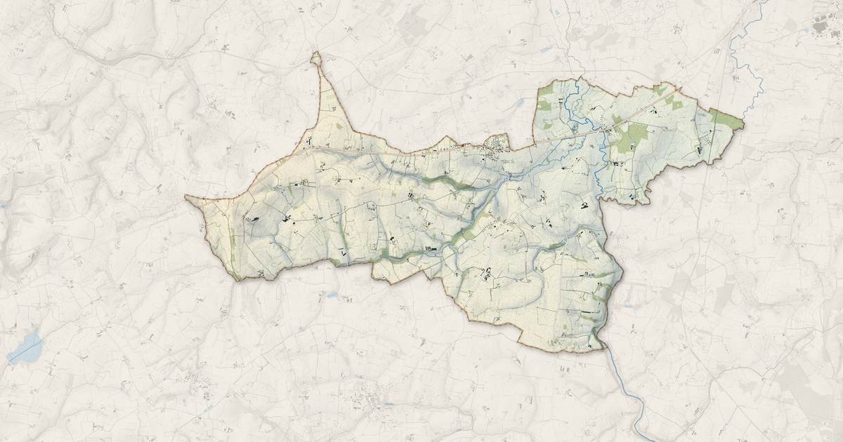 Portrait cartographique de Saint-Mars-d'Égrenne : relief, eau, forêts, bâti et voies, calculés à partir des données de l'IGN
