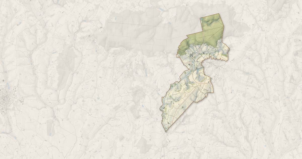Portrait cartographique de Saint-Martin-du-Vieux-Bellême : relief, eau, forêts, bâti et voies, calculés à partir des données de l'IGN