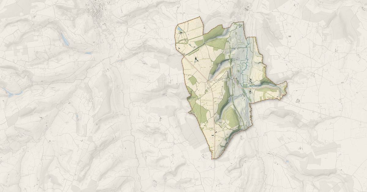 Portrait cartographique de Ticheville : relief, eau, forêts, bâti et voies, calculés à partir des données de l'IGN