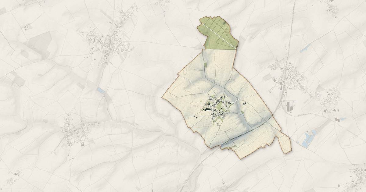 Portrait cartographique de Achiet-le-Petit : relief, eau, forêts, bâti et voies, calculés à partir des données de l'IGN