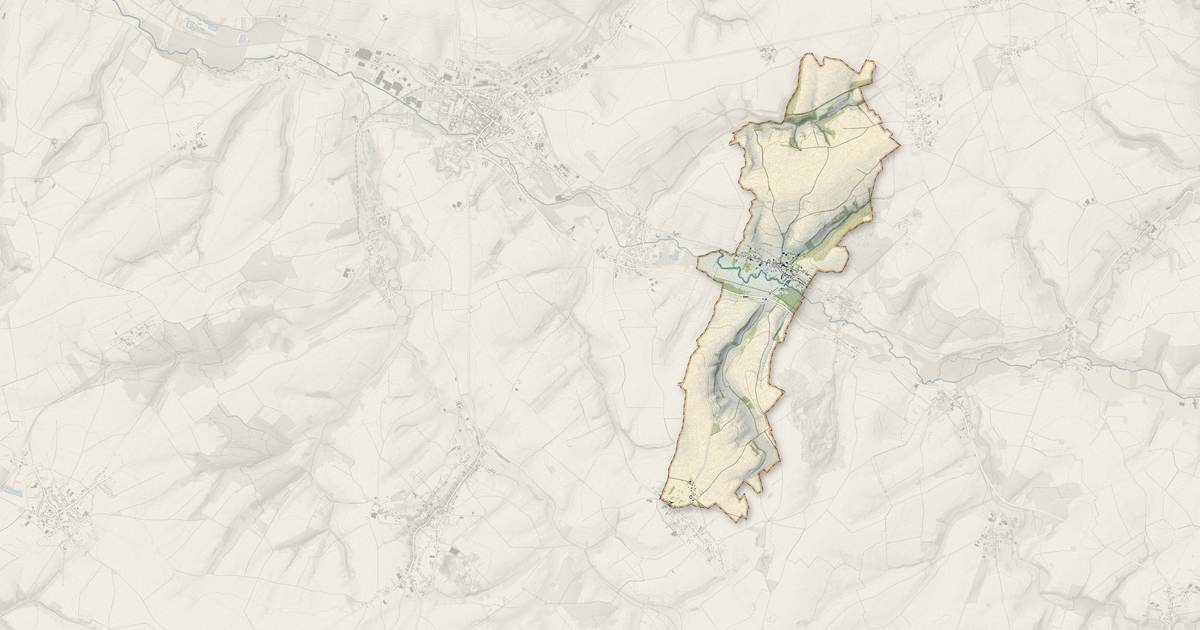 Portrait cartographique de Amplier : relief, eau, forêts, bâti et voies, calculés à partir des données de l'IGN