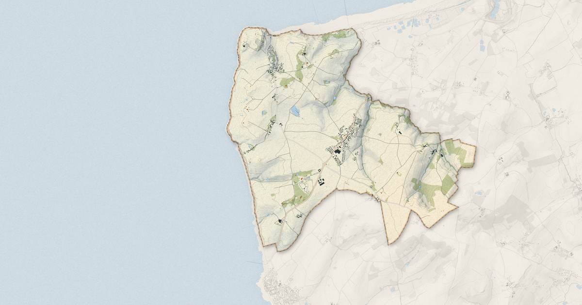 Portrait cartographique de Audinghen : relief, eau, forêts, bâti et voies, calculés à partir des données de l'IGN