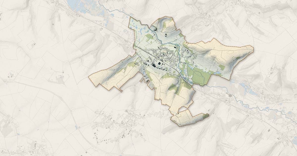 Portrait cartographique de Beaurainville : relief, eau, forêts, bâti et voies, calculés à partir des données de l'IGN