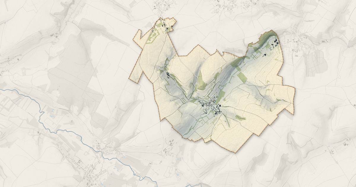 Portrait cartographique de Caumont : relief, eau, forêts, bâti et voies, calculés à partir des données de l'IGN