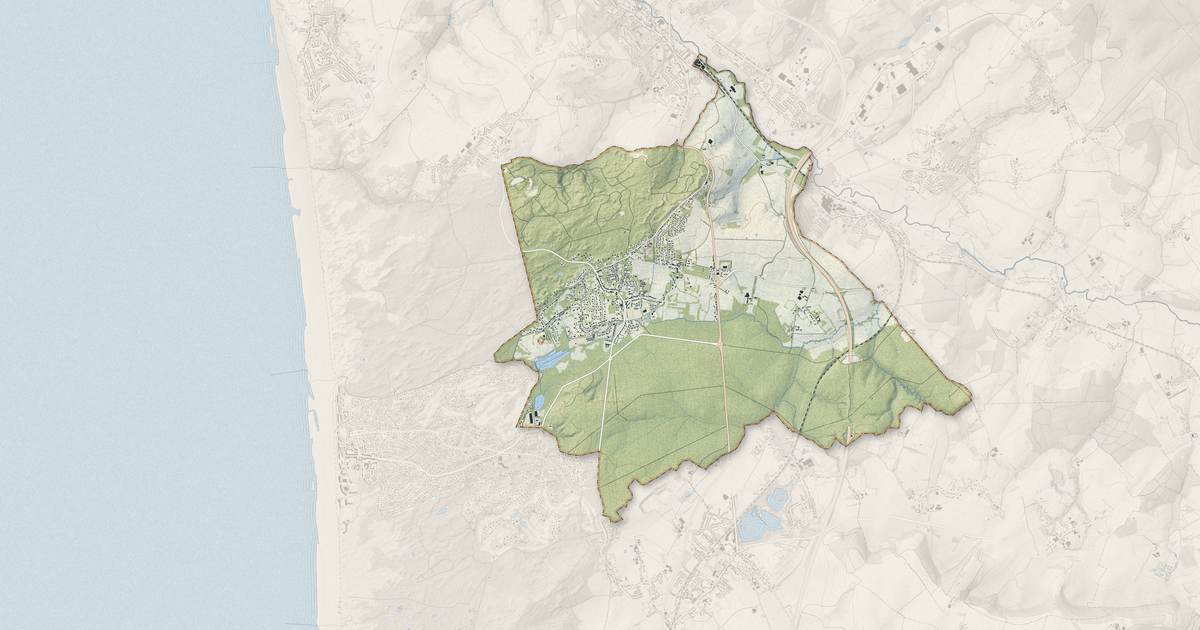 Portrait cartographique de Condette : relief, eau, forêts, bâti et voies, calculés à partir des données de l'IGN
