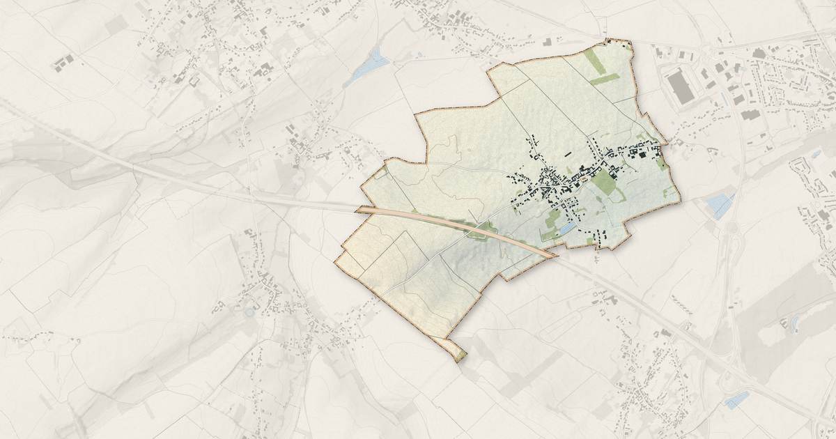 Portrait cartographique de Ecquedecques : relief, eau, forêts, bâti et voies, calculés à partir des données de l'IGN