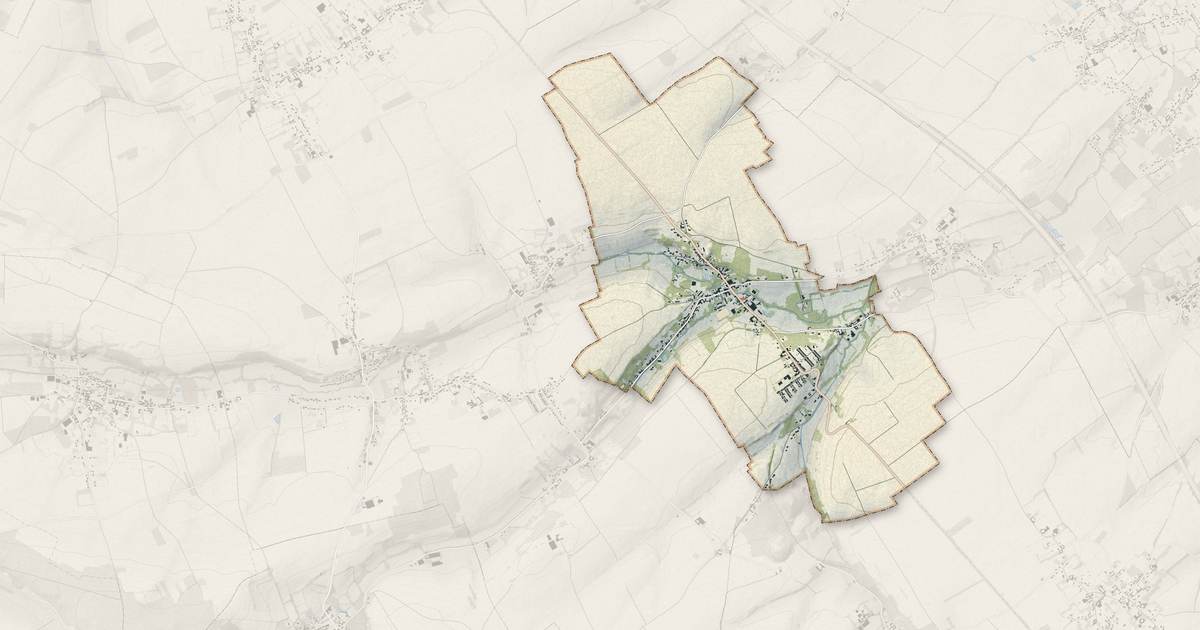 Portrait cartographique de Estrée-Blanche : relief, eau, forêts, bâti et voies, calculés à partir des données de l'IGN