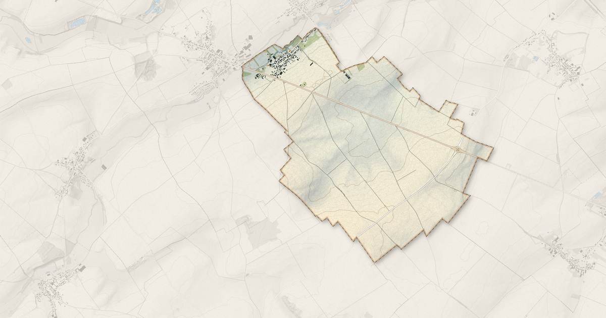 Portrait cartographique de Haucourt : relief, eau, forêts, bâti et voies, calculés à partir des données de l'IGN