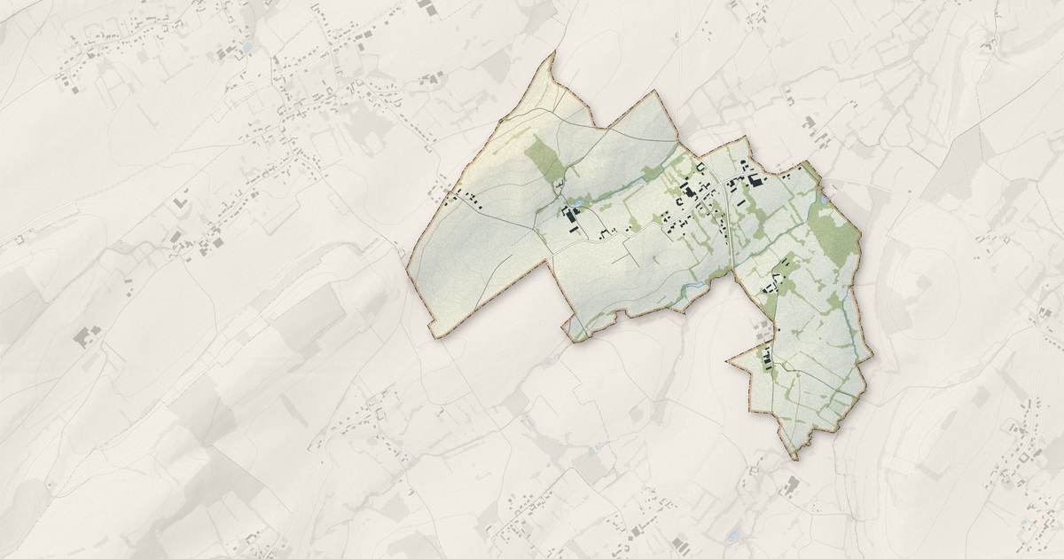Portrait cartographique de Hocquinghen : relief, eau, forêts, bâti et voies, calculés à partir des données de l'IGN
