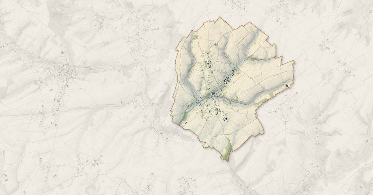 Portrait cartographique de Lisbourg : relief, eau, forêts, bâti et voies, calculés à partir des données de l'IGN