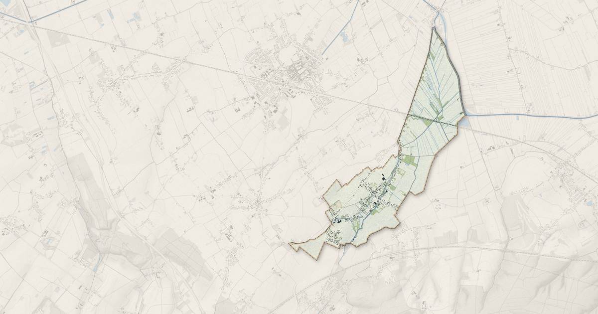 Portrait cartographique de Polincove : relief, eau, forêts, bâti et voies, calculés à partir des données de l'IGN