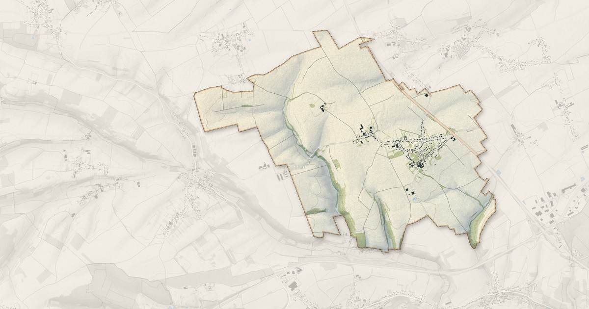 Portrait cartographique de Quelmes : relief, eau, forêts, bâti et voies, calculés à partir des données de l'IGN