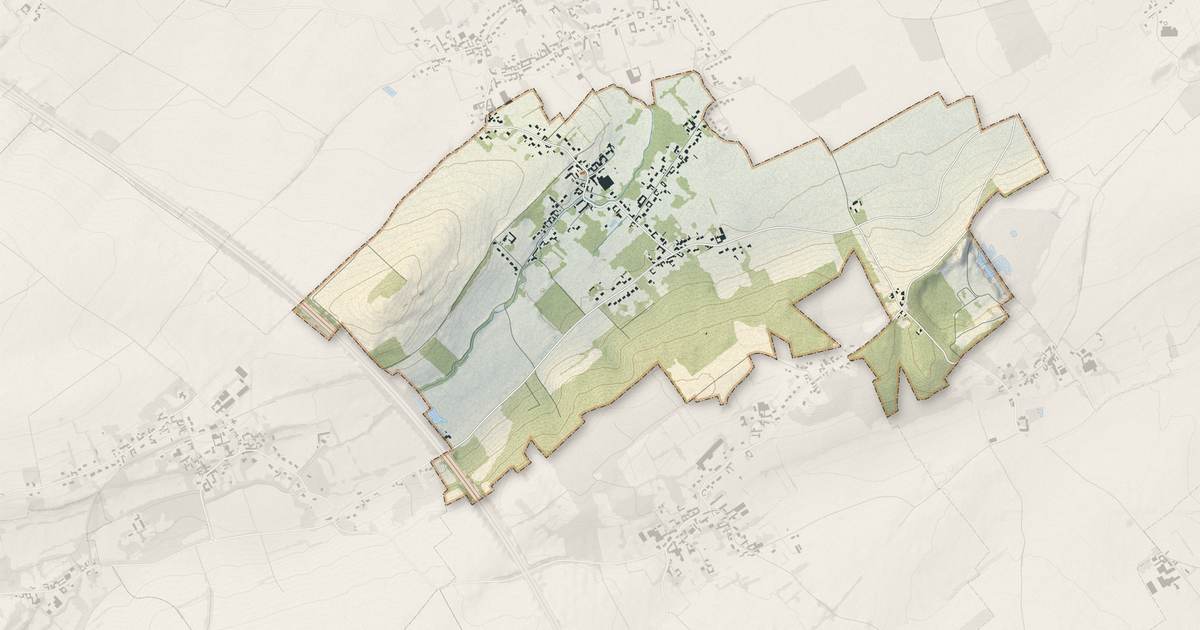 Portrait cartographique de Quernes : relief, eau, forêts, bâti et voies, calculés à partir des données de l'IGN