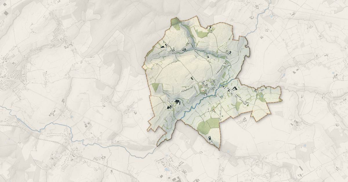 Portrait cartographique de Questrecques : relief, eau, forêts, bâti et voies, calculés à partir des données de l'IGN