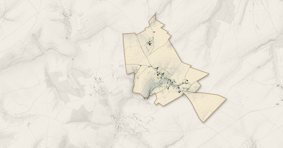 Portrait cartographique de Rougefay : relief, eau, forêts, bâti et voies, calculés à partir des données de l'IGN