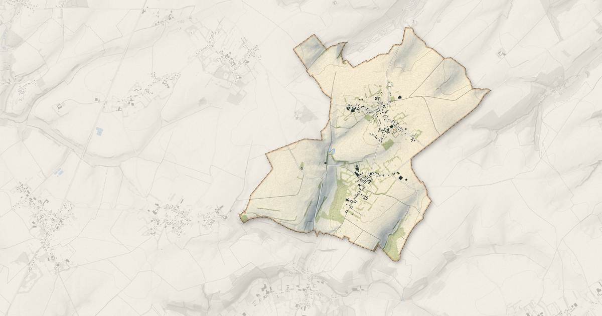 Portrait cartographique de Vacqueriette-Erquières : relief, eau, forêts, bâti et voies, calculés à partir des données de l'IGN