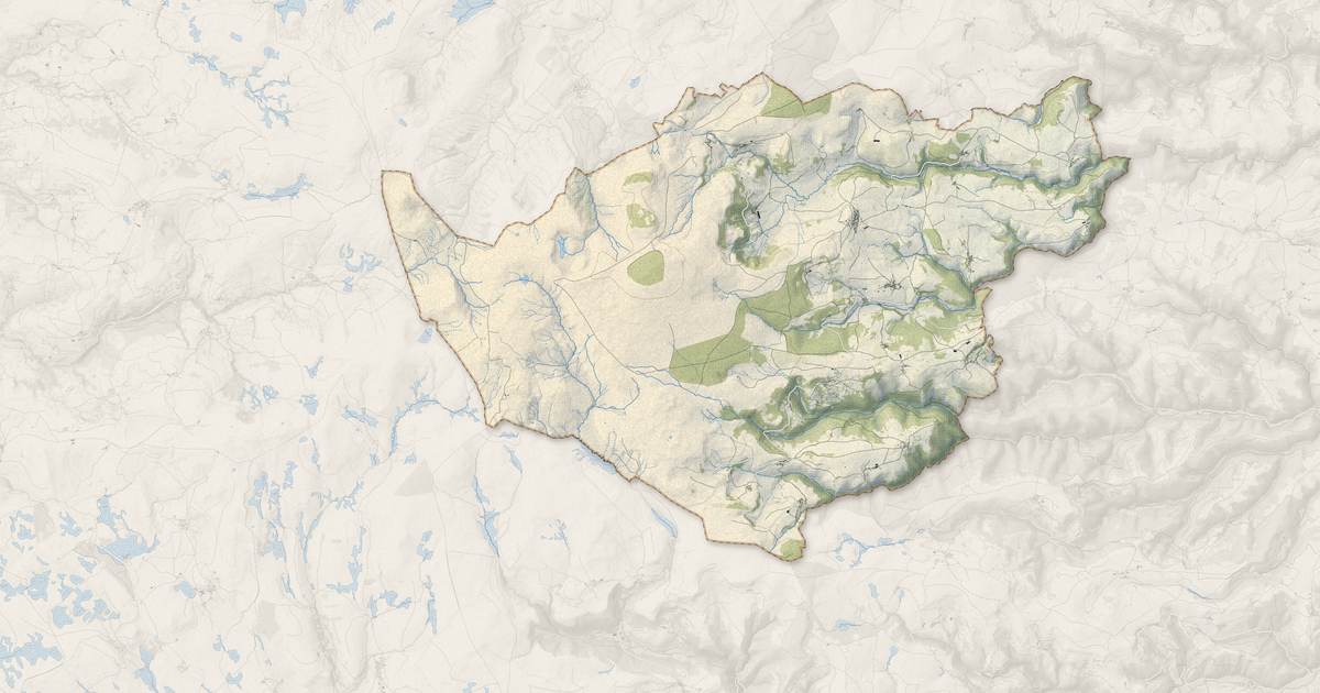 Portrait cartographique de Anzat-le-Luguet : relief, eau, forêts, bâti et voies, calculés à partir des données de l'IGN