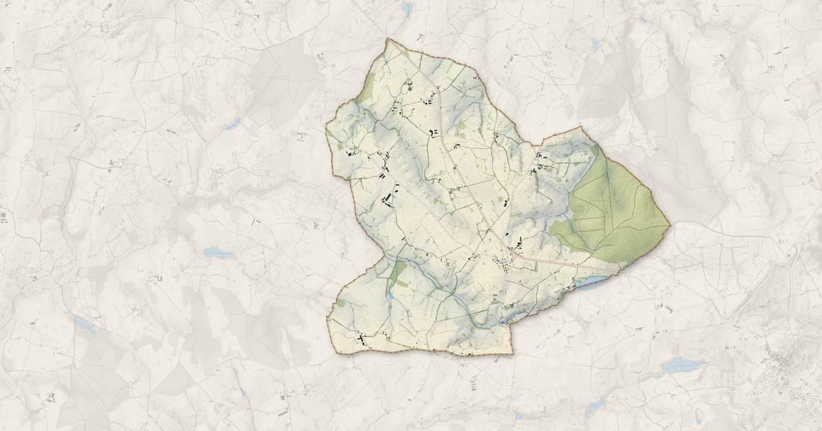 Portrait cartographique de Ars-les-Favets : relief, eau, forêts, bâti et voies, calculés à partir des données de l'IGN