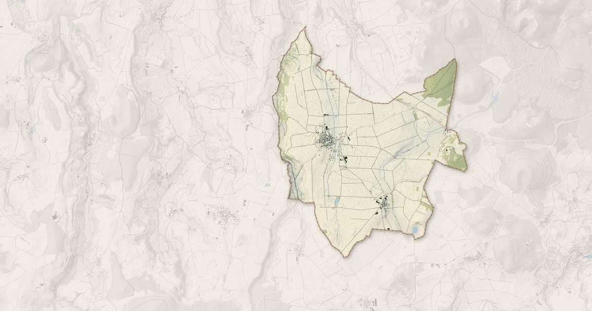 Portrait cartographique de Aurières : relief, eau, forêts, bâti et voies, calculés à partir des données de l'IGN