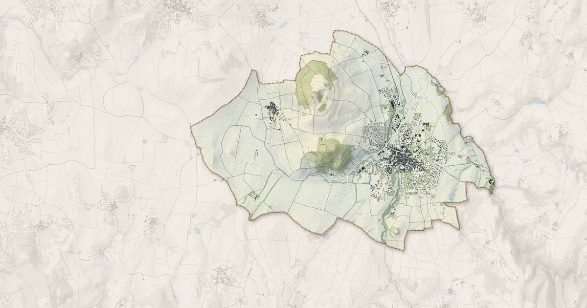 Portrait cartographique de Billom : relief, eau, forêts, bâti et voies, calculés à partir des données de l'IGN