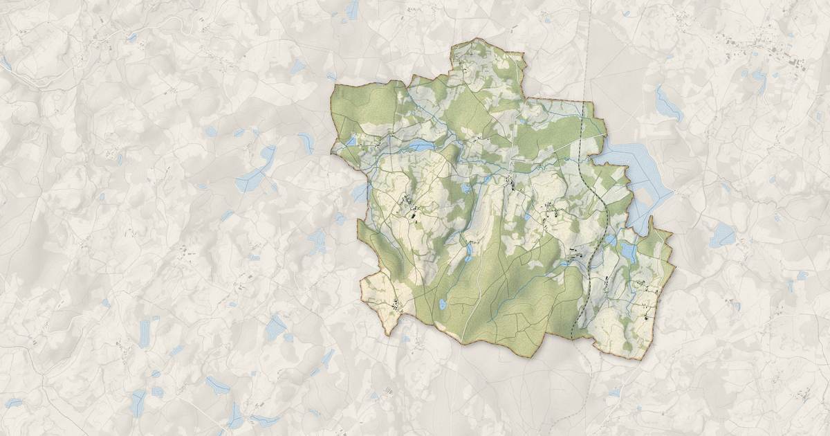 Portrait cartographique de La Celle : relief, eau, forêts, bâti et voies, calculés à partir des données de l'IGN