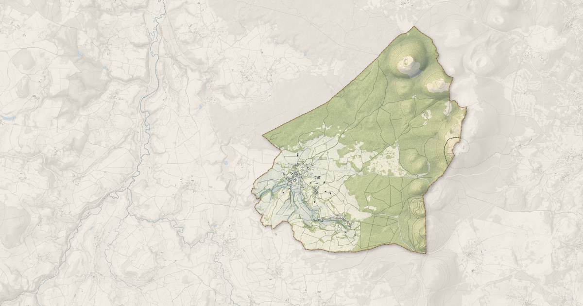 Portrait cartographique de Ceyssat : relief, eau, forêts, bâti et voies, calculés à partir des données de l'IGN