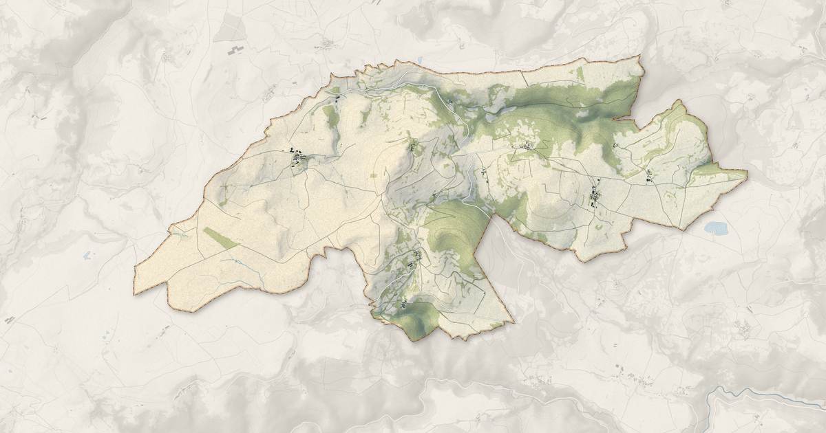 Portrait cartographique de La Chapelle-Marcousse : relief, eau, forêts, bâti et voies, calculés à partir des données de l'IGN