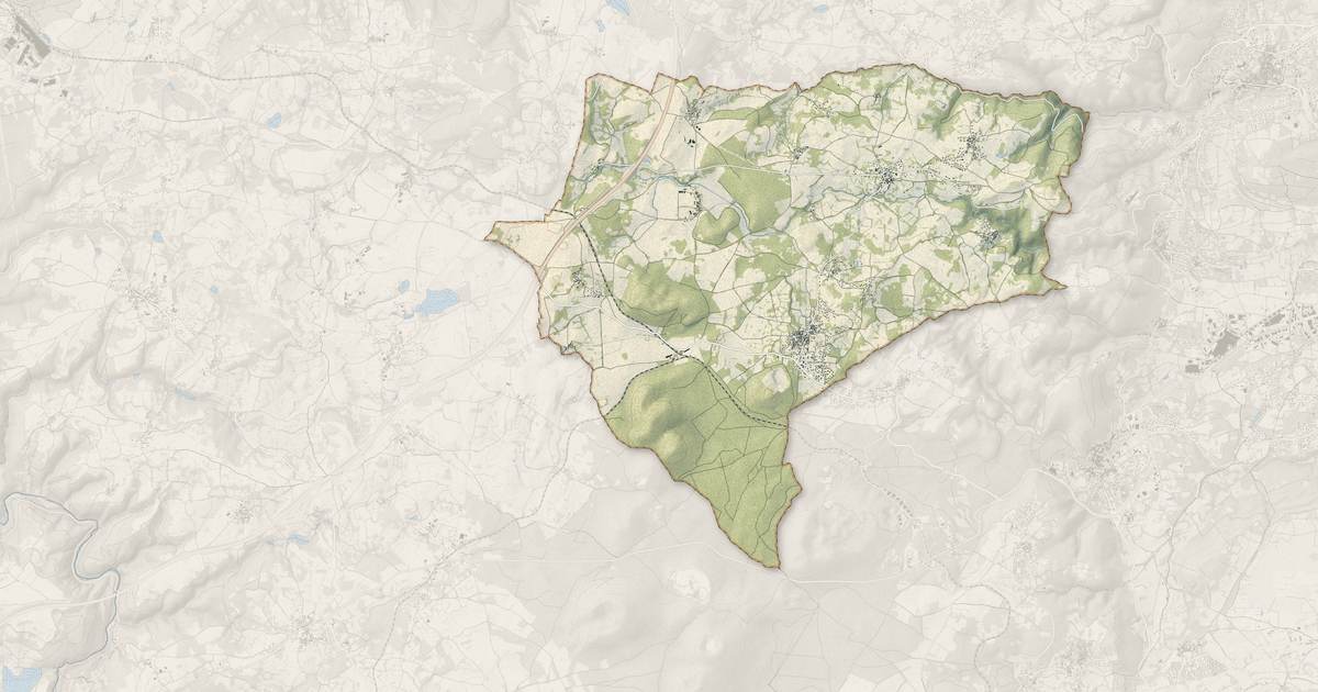 Portrait cartographique de Charbonnières-les-Varennes : relief, eau, forêts, bâti et voies, calculés à partir des données de l'IGN