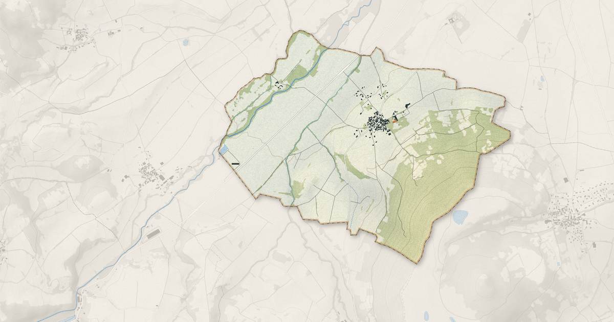 Portrait cartographique de Collanges : relief, eau, forêts, bâti et voies, calculés à partir des données de l'IGN