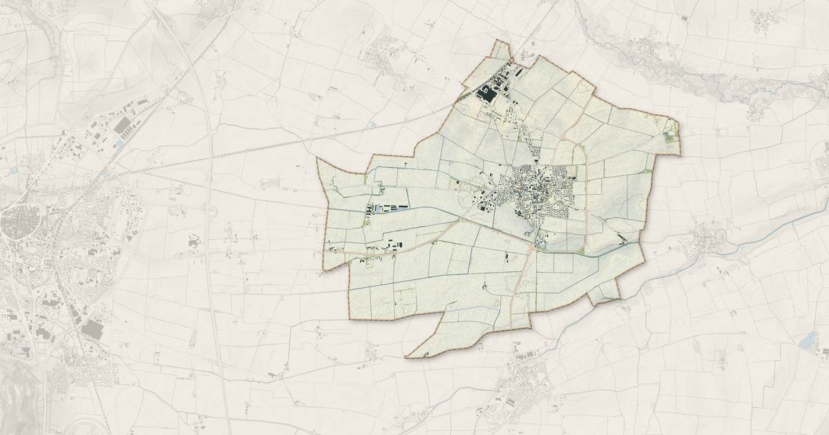 Portrait cartographique de Ennezat : relief, eau, forêts, bâti et voies, calculés à partir des données de l'IGN