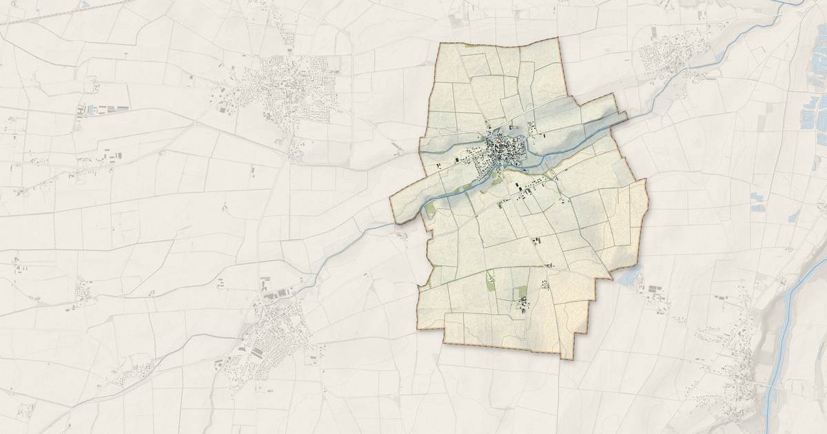 Portrait cartographique de Entraigues : relief, eau, forêts, bâti et voies, calculés à partir des données de l'IGN