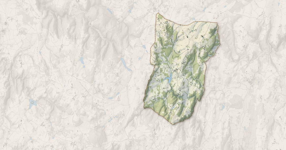 Portrait cartographique de Estandeuil : relief, eau, forêts, bâti et voies, calculés à partir des données de l'IGN