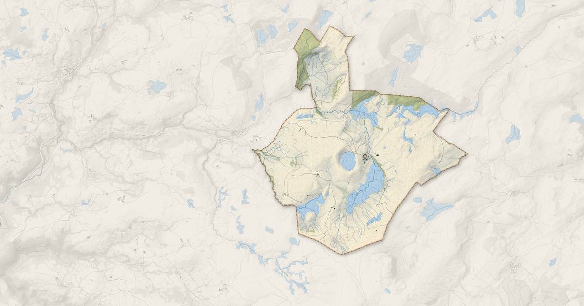 Portrait cartographique de La Godivelle : relief, eau, forêts, bâti et voies, calculés à partir des données de l'IGN