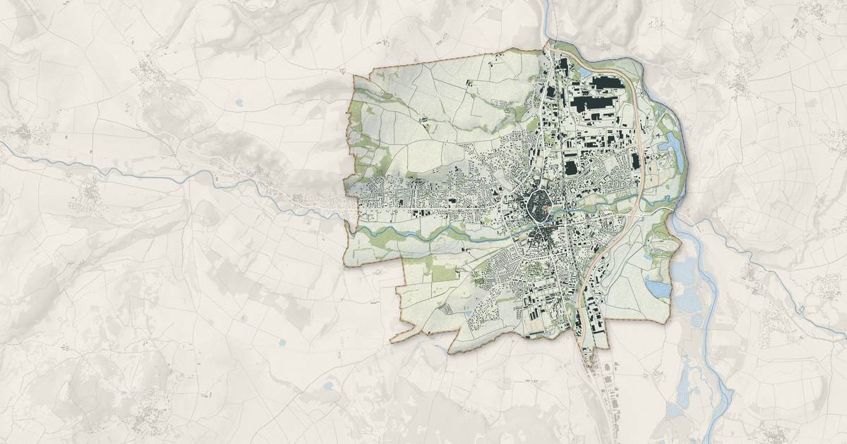 Portrait cartographique de Issoire : relief, eau, forêts, bâti et voies, calculés à partir des données de l'IGN