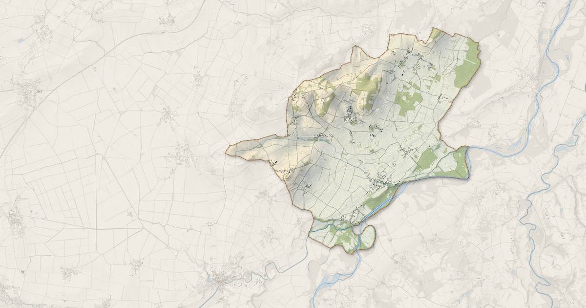 Portrait cartographique de Luzillat : relief, eau, forêts, bâti et voies, calculés à partir des données de l'IGN