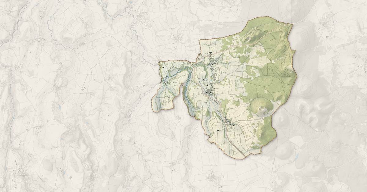 Portrait cartographique de Nébouzat : relief, eau, forêts, bâti et voies, calculés à partir des données de l'IGN